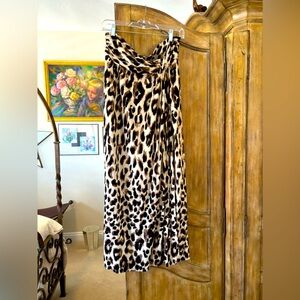 Chico’s Size 1 abstract animal print maxi skirt.